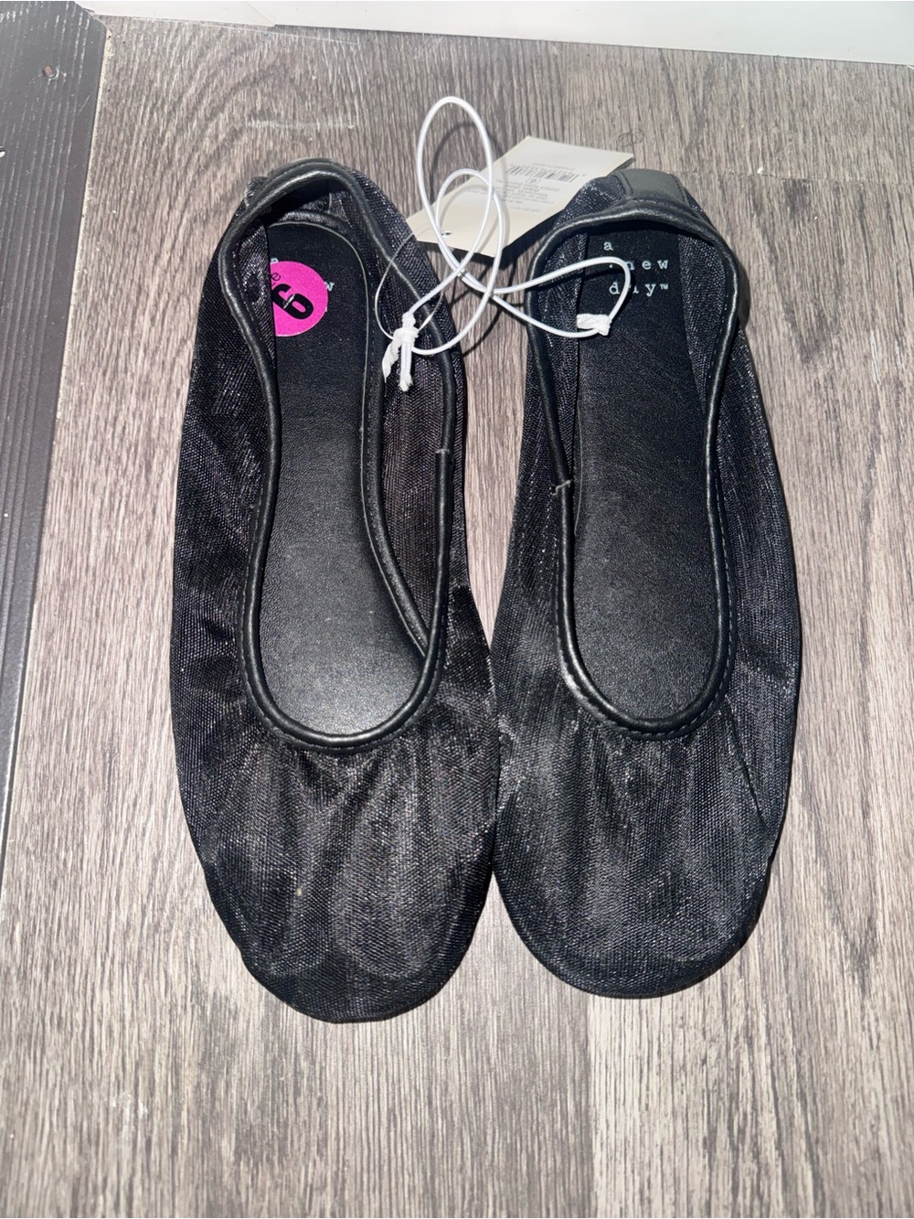 a new day sheer Black Women's Ballet Flats size 6